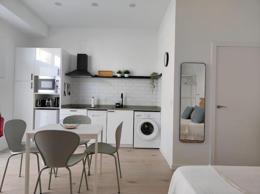 Loft Nuevo Cerca De Ruzafa Apartment บาเลนเซีย ภายนอก รูปภาพ